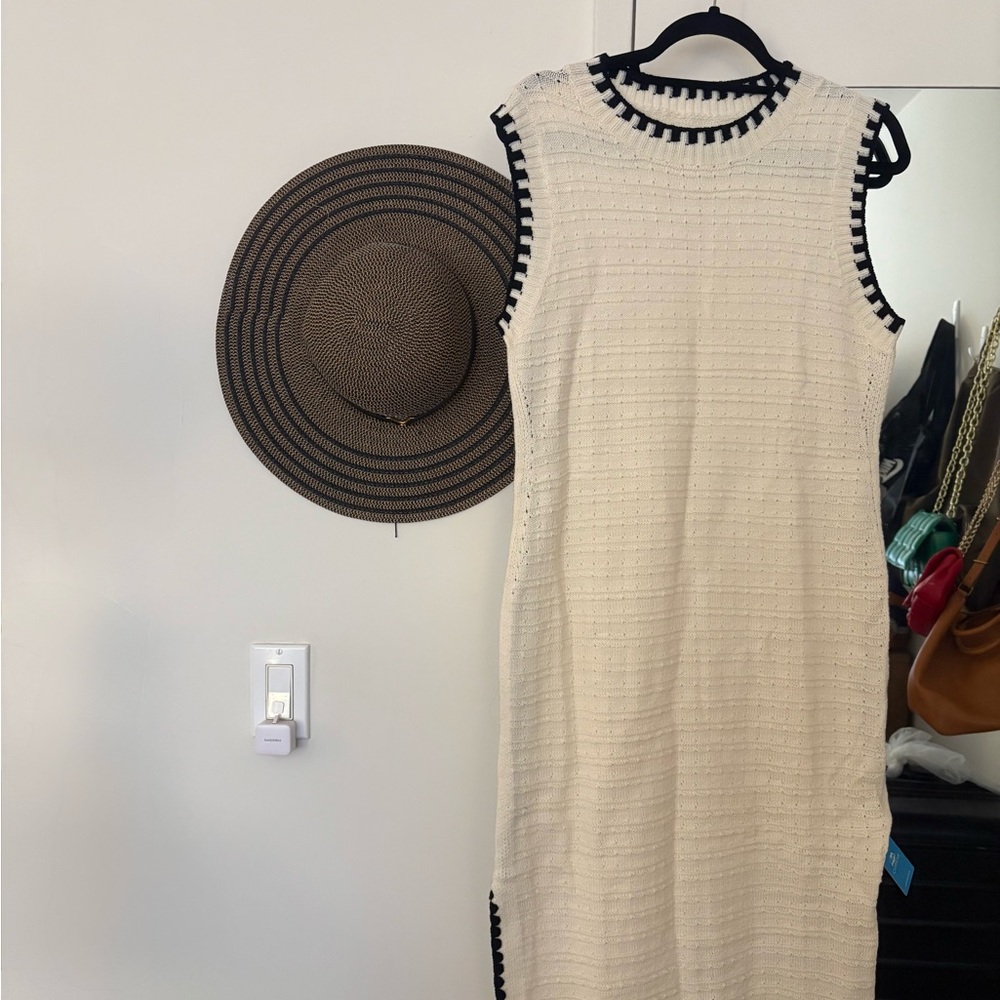 Cupshe Cream Bodycon Dress (L)